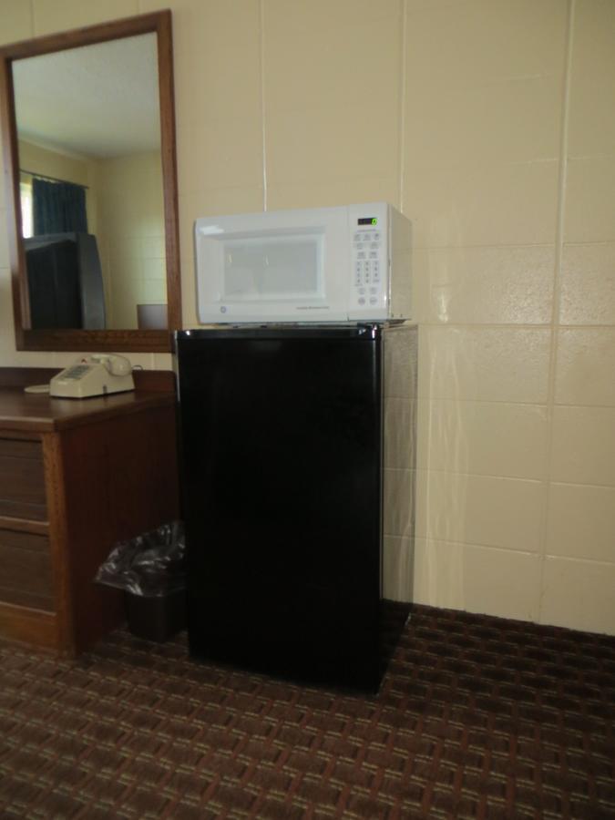 Deluxe Inn/Extended Stay - Council Bluffs Carter Lake Экстерьер фото
